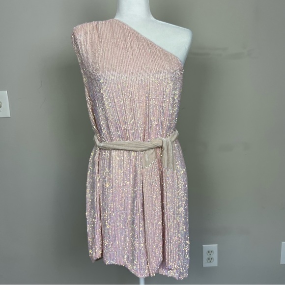NWT RETROFETE ELLA ONE SHOULDER SEQUIN MINI DRESS IN TAFFY PINK SIZE LARGE - Picture 12 of 16